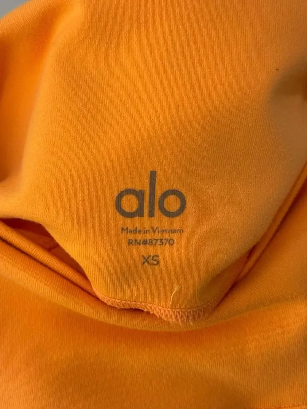 Alo Yoga High-Waist Airbrush Biker Short Orange XS